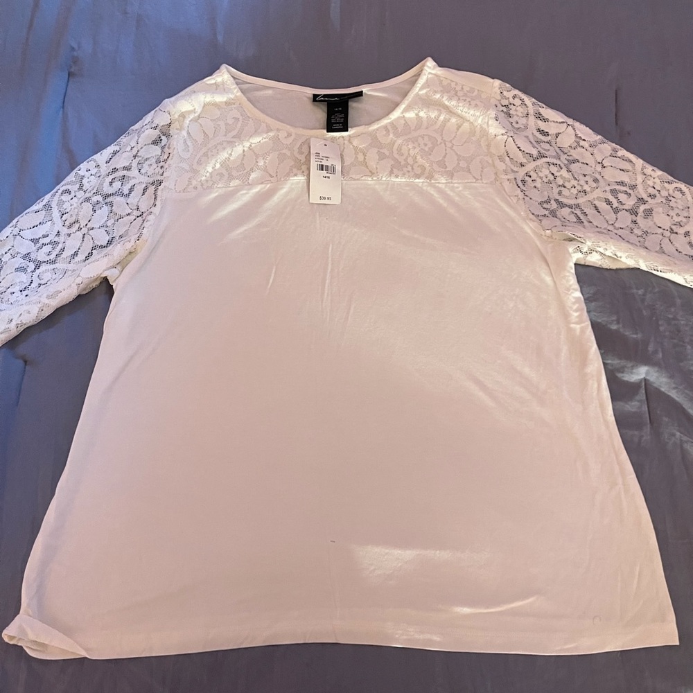 Off white top